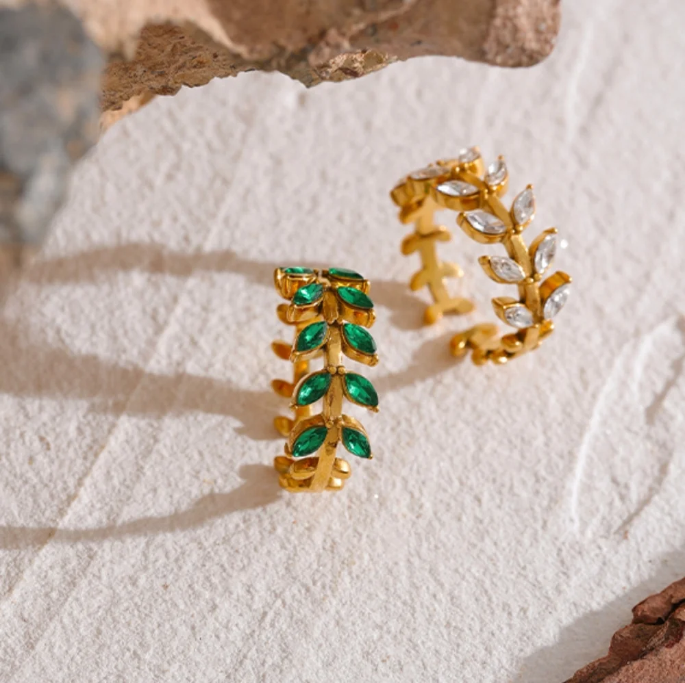 Delicate Diamonds Leaf Adjustable Ring - Picture 2 of 5